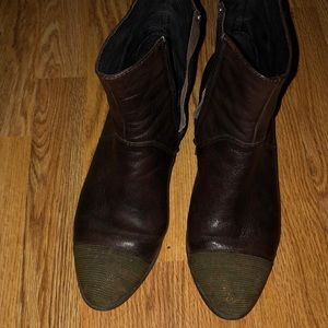 Vanelli booties with a mesh toe